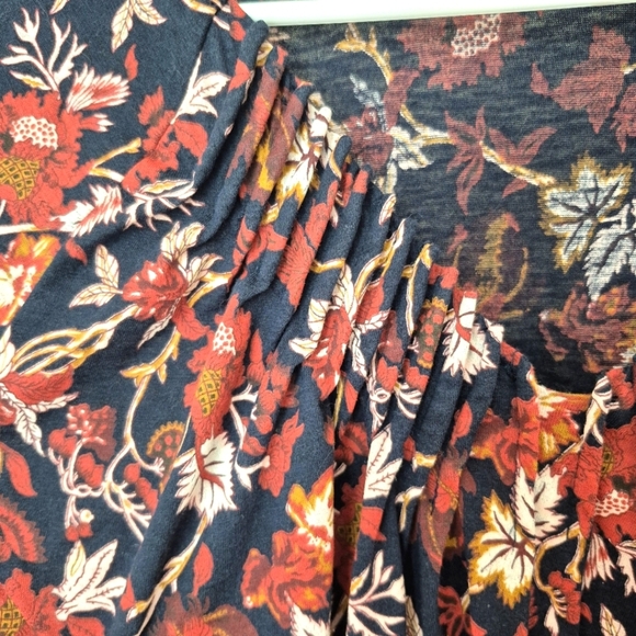 Lucky Brand Floral Navy & Red Boho Blouse – Size Large - Picture 2 of 5